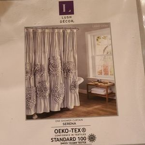 💣New Lush shower curtain💣
